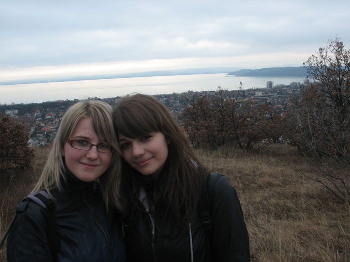022