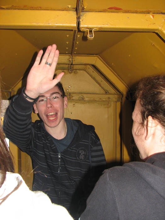 316
